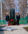 Мемориал воинам-односельчанам, павшим в годы Великой Отечественной войны (1941-1945гг) (деревня Усть-Хмелёвка)2.jpg